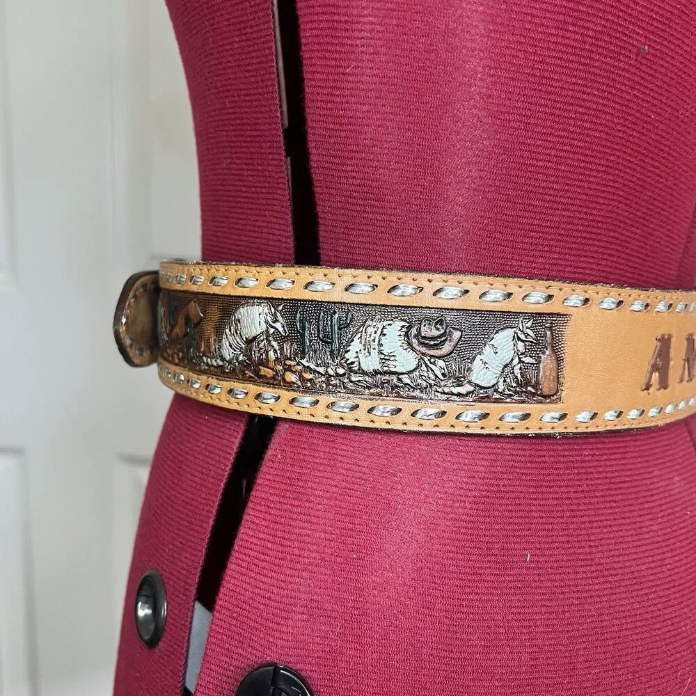 Vtg‎ Circle Y Womens Western Animal Scene Stamped Angie Tooled Belt Leather 32